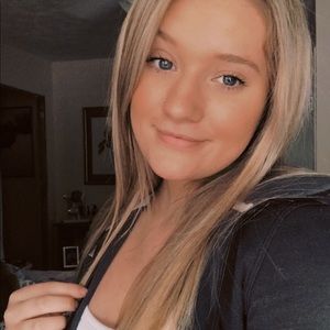 Meet your Posher, Alison